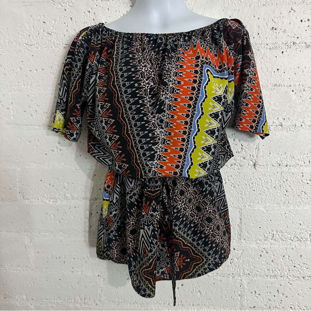 Marciano by Guess Womens Top XS Black Orange Geometric Pattern Tie Waist J11